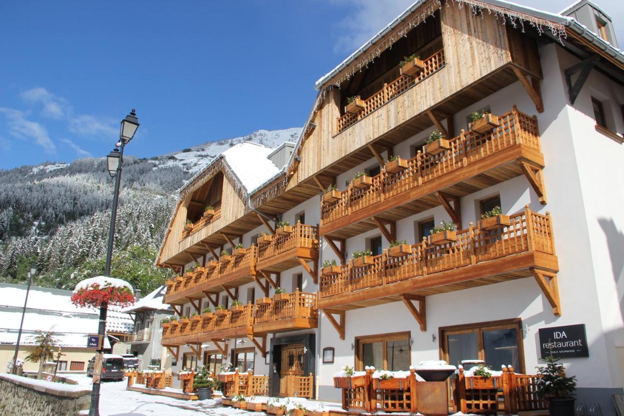 Hotel Le V De Vaujany Exterior photo