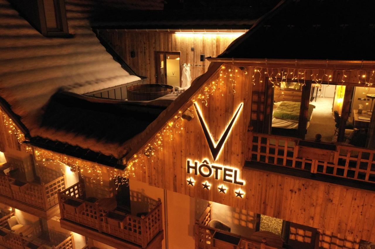 Hotel Le V De Vaujany Exterior photo