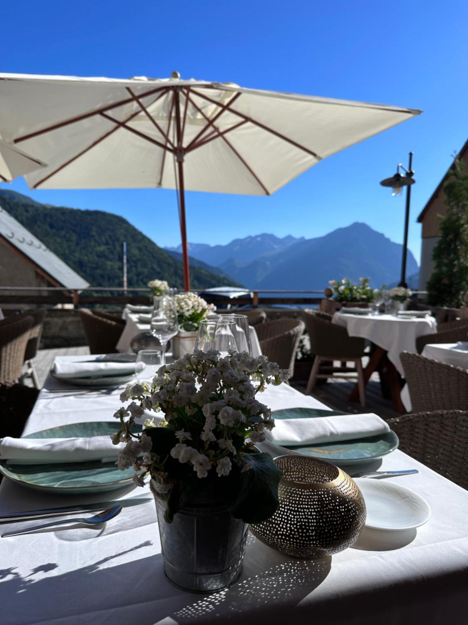 Hotel Le V De Vaujany Exterior photo